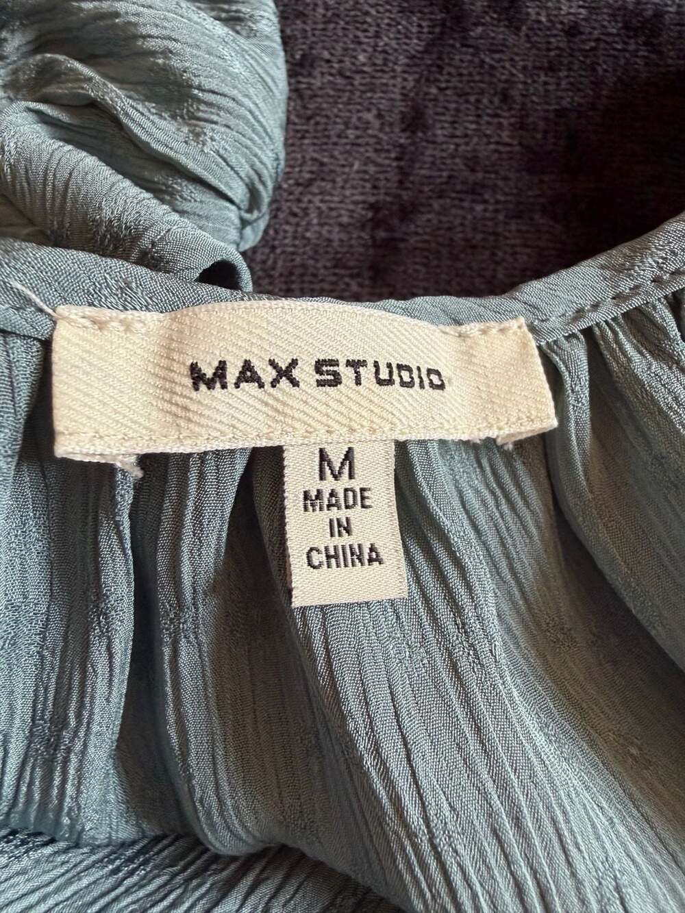 Max Studio Sage Green Shimmer Daisy Dot Short Ruffle Sleeve Blouse Top Medium - Picture 4 of 8